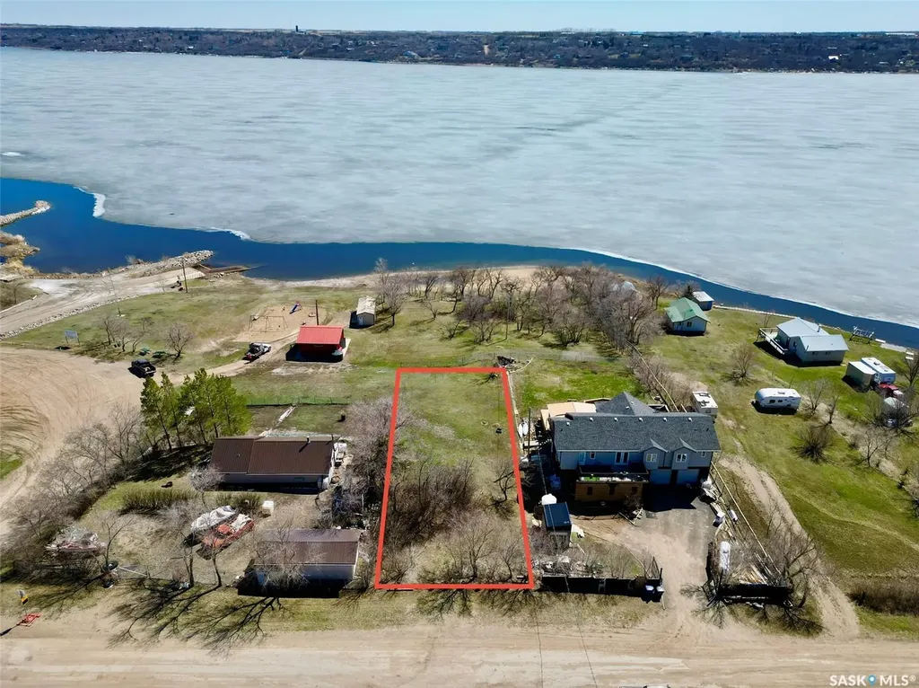 1300 Willow Avenue Saskatchewan Beach SK S0G 4L0