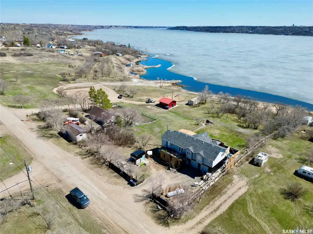 1300 Willow Avenue Saskatchewan Beach SK S0G 4L0