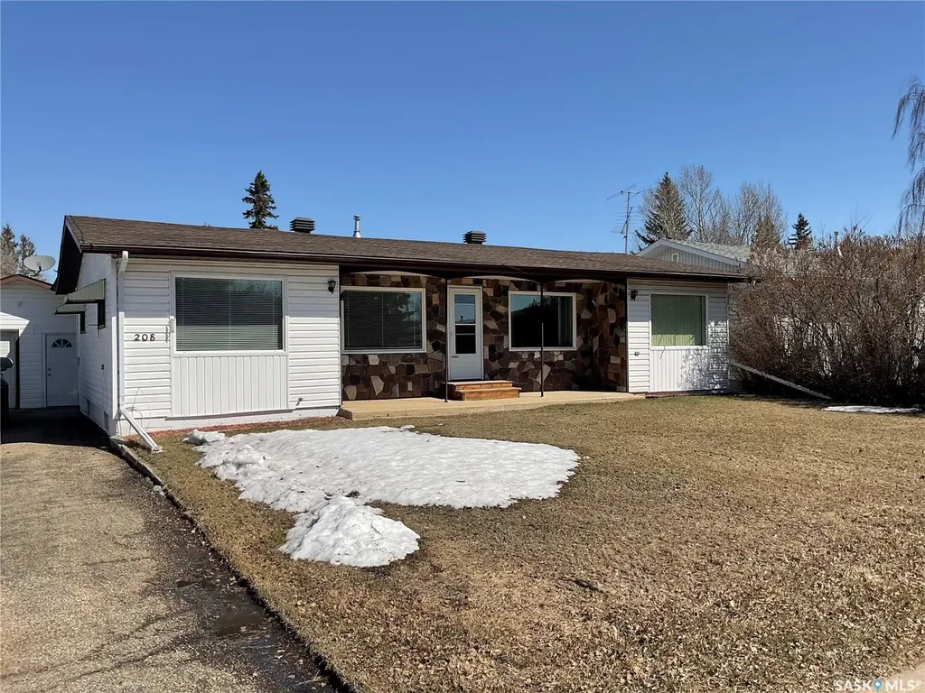 208 5th Street S Wakaw SK S0K 4P0