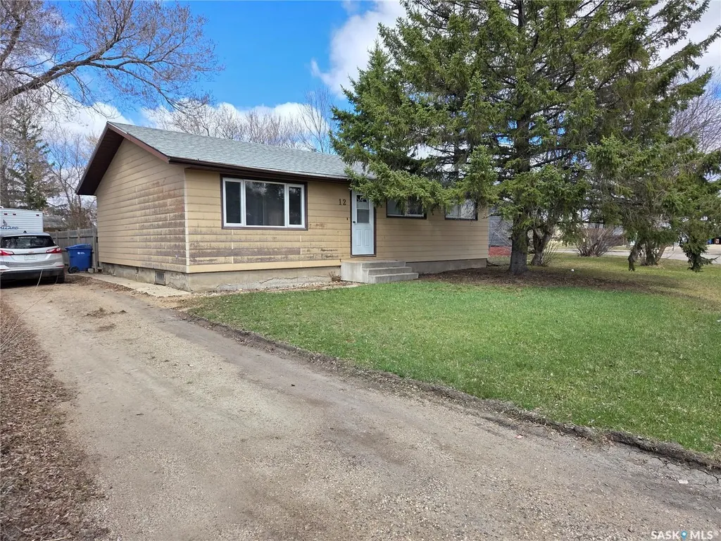 12 Mountain Drive Carlyle SK S0C 0R0