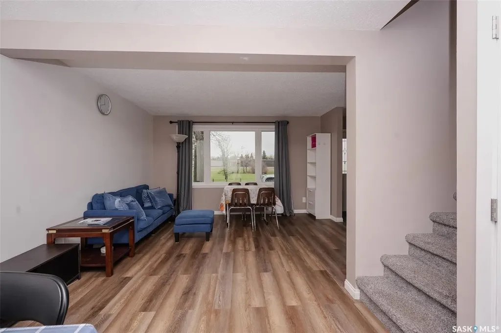 91 Mackenzie Way Regina SK S4N 5M8