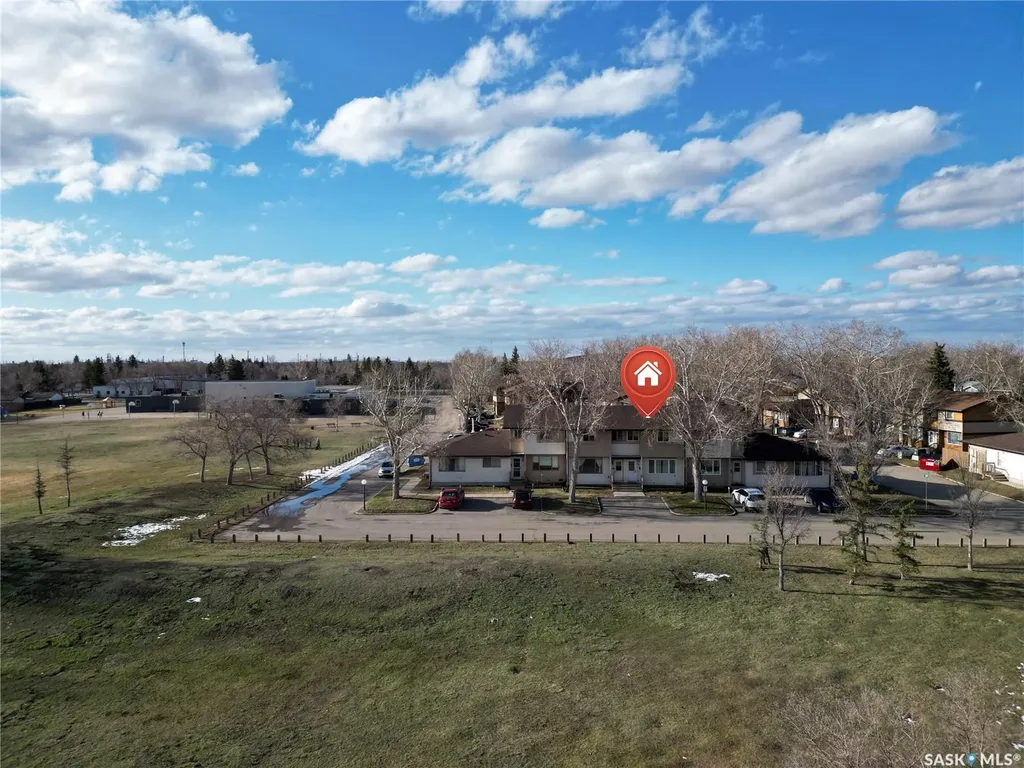 91 Mackenzie Way Regina SK S4N 5M8
