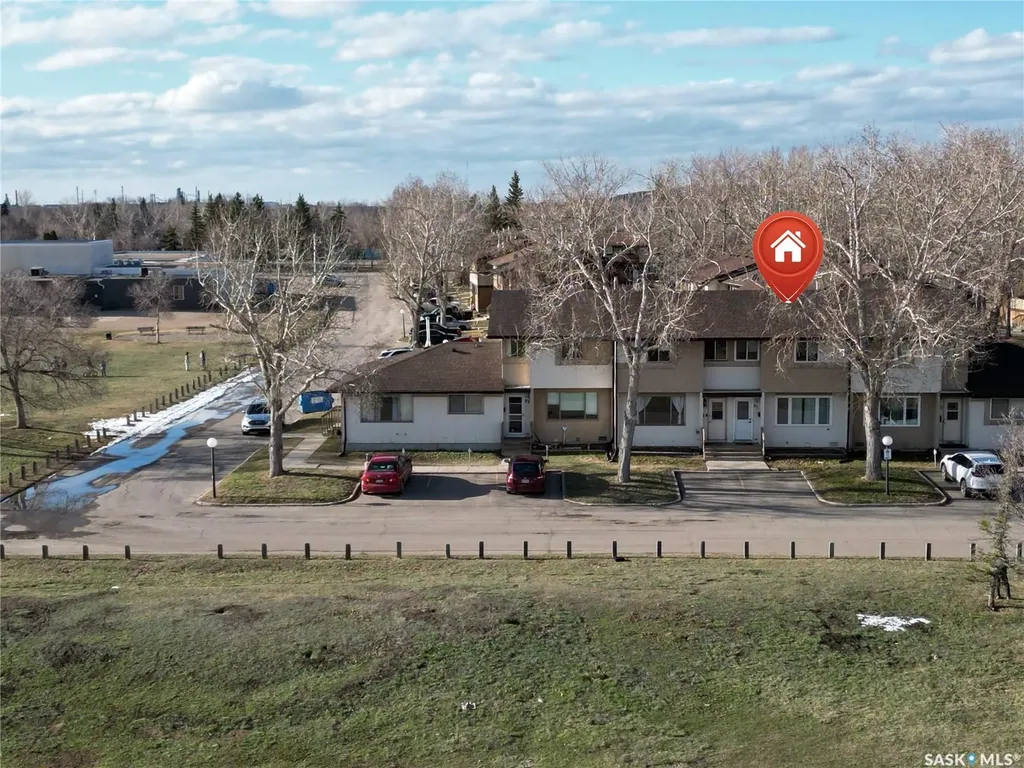 91 Mackenzie Way Regina SK S4N 5M8