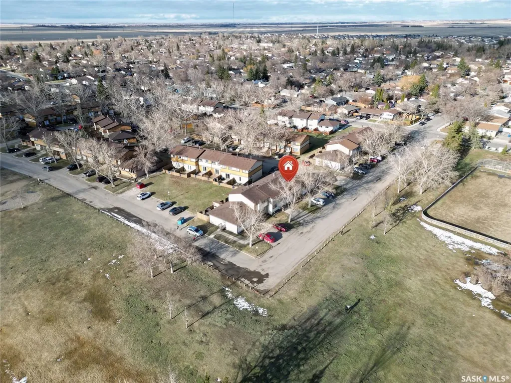 91 Mackenzie Way Regina SK S4N 5M8