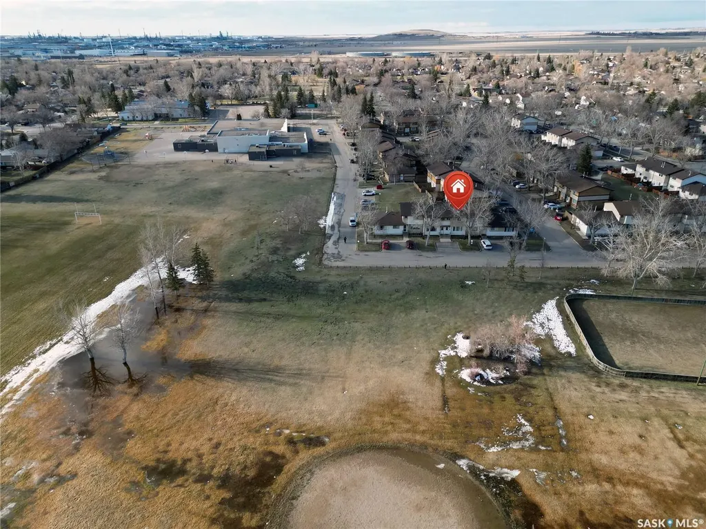 91 Mackenzie Way Regina SK S4N 5M8