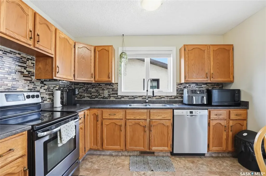 454 Konihowski Road Saskatoon SK S7S 1A4