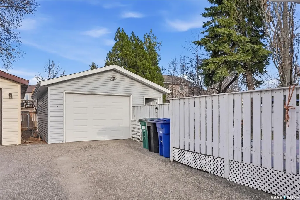 454 Konihowski Road Saskatoon SK S7S 1A4