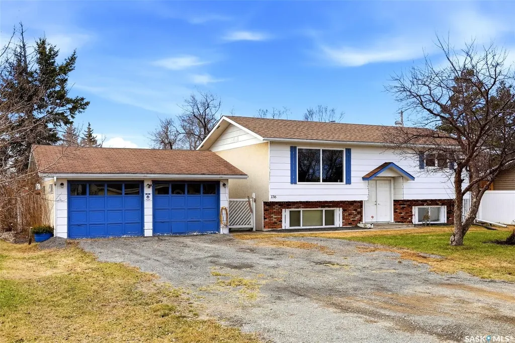 136 Lillis Avenue Mclean SK S0G 3E0