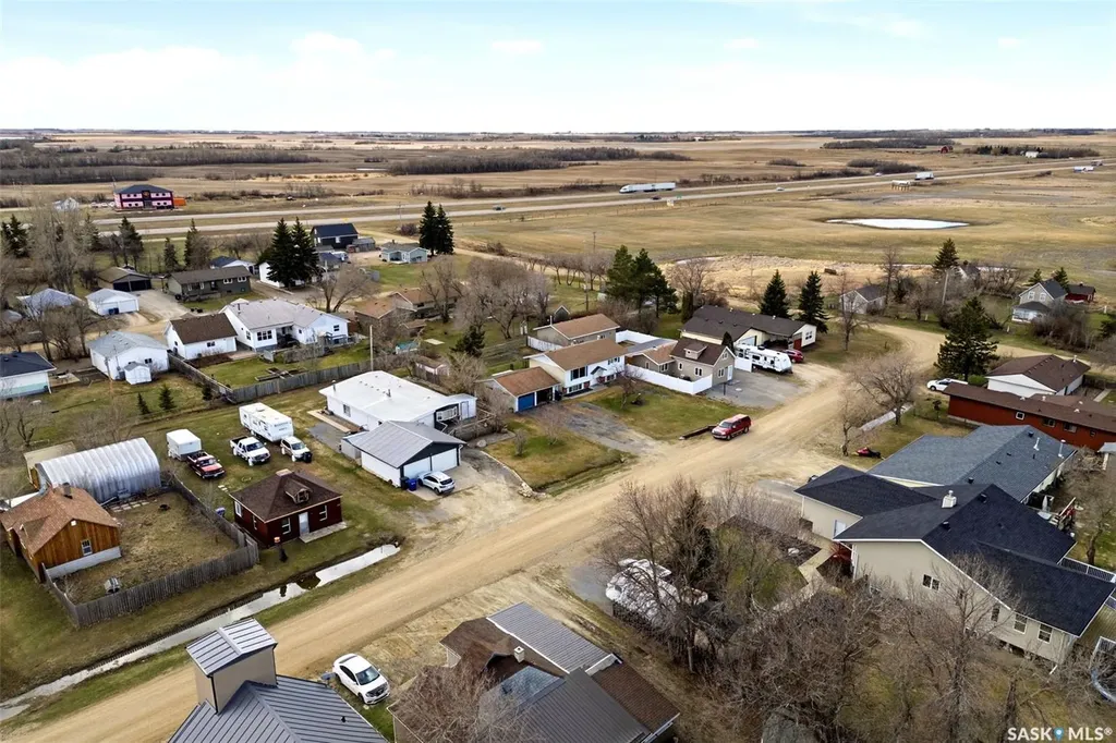 136 Lillis Avenue Mclean SK S0G 3E0