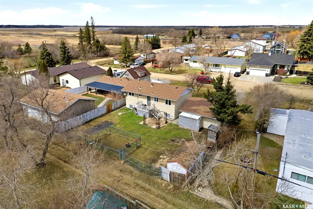 136 Lillis Avenue Mclean SK S0G 3E0