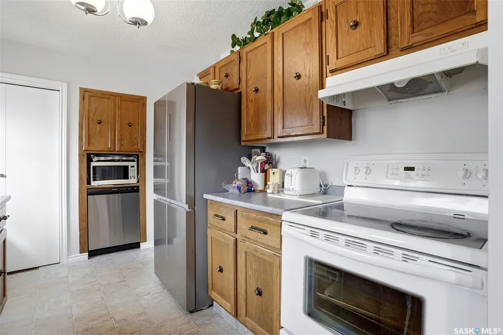 136 Lillis Avenue Mclean SK S0G 3E0