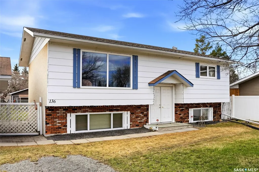 136 Lillis Avenue Mclean SK S0G 3E0