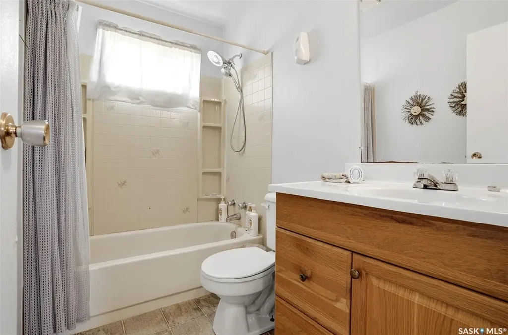 136 Lillis Avenue Mclean SK S0G 3E0