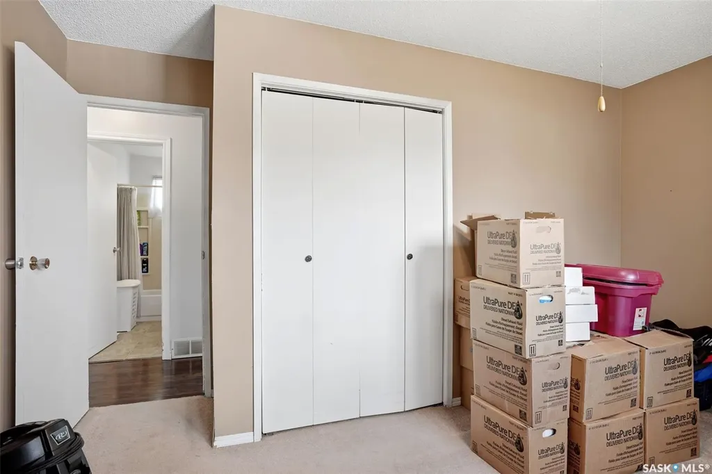 136 Lillis Avenue Mclean SK S0G 3E0