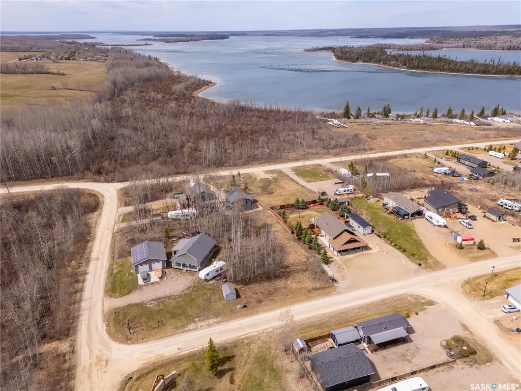 520 Diamond Willow Drive Goodsoil SK S0M 1A0