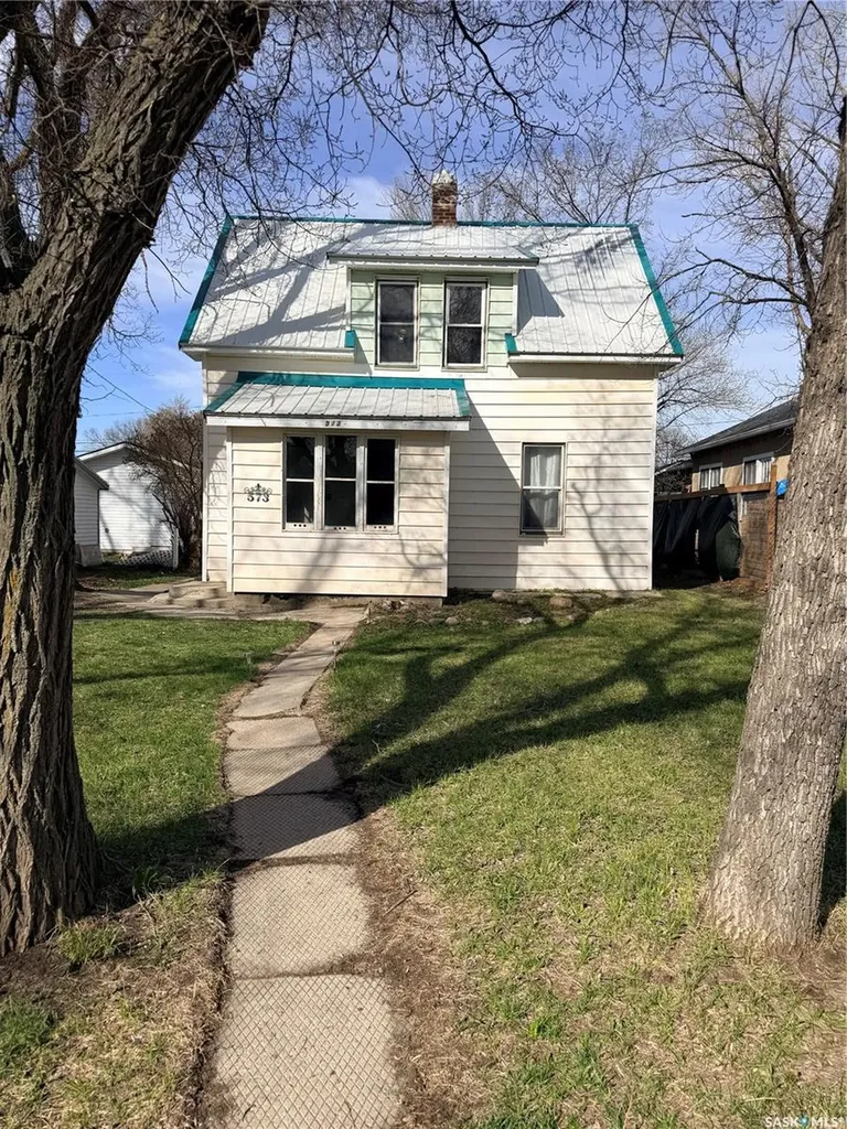 573 Centre Street Shaunavon SK S0N 2M0