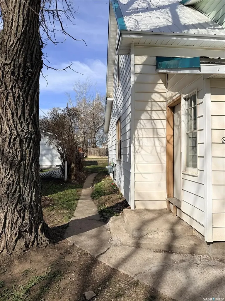 573 Centre Street Shaunavon SK S0N 2M0