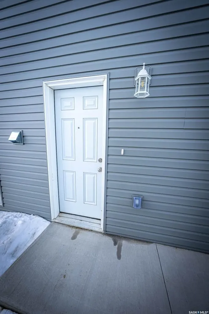 630 Yuel Crescent Saskatoon SK S7W 1N5
