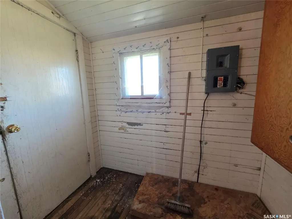 2470 Proton Avenue Gull Lake SK S0N 1A0