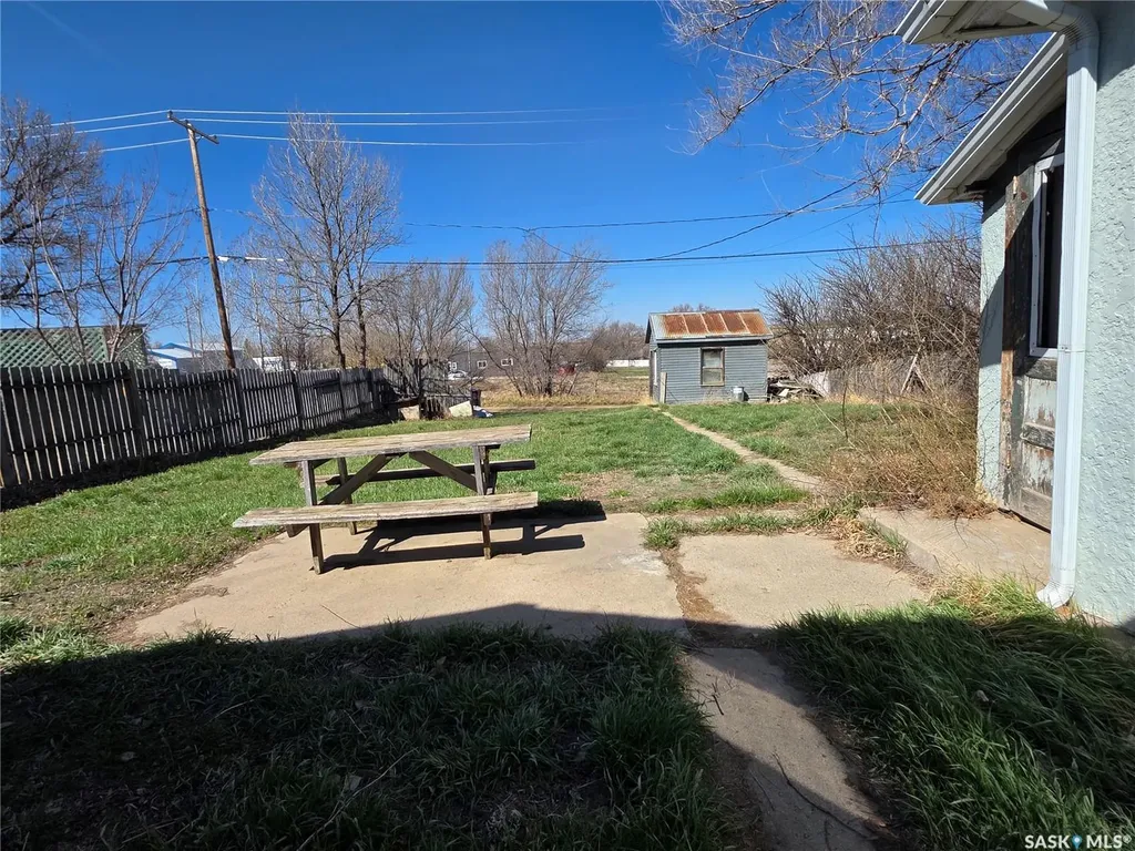 2470 Proton Avenue Gull Lake SK S0N 1A0