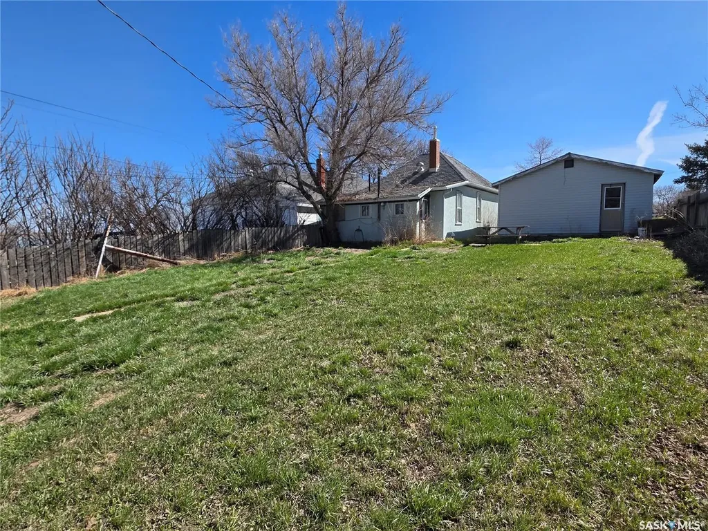 2470 Proton Avenue Gull Lake SK S0N 1A0