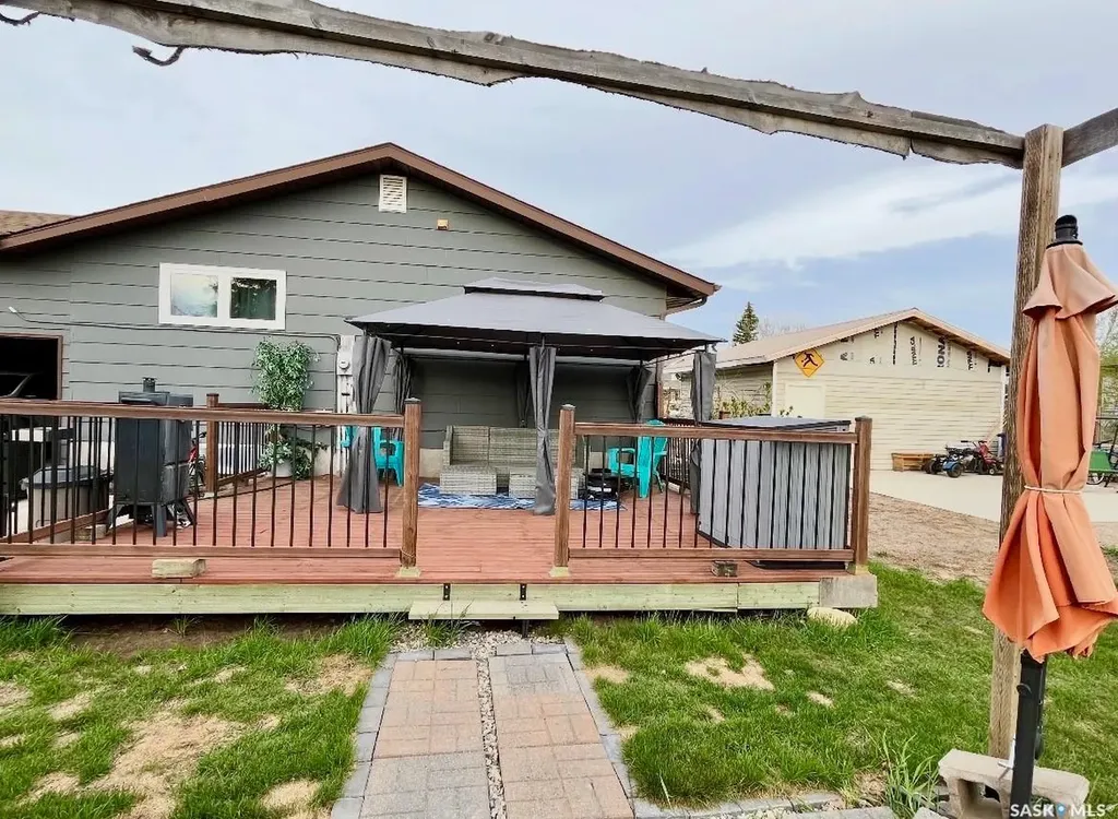 404 5th Street N Nipawin SK S0E 1E0