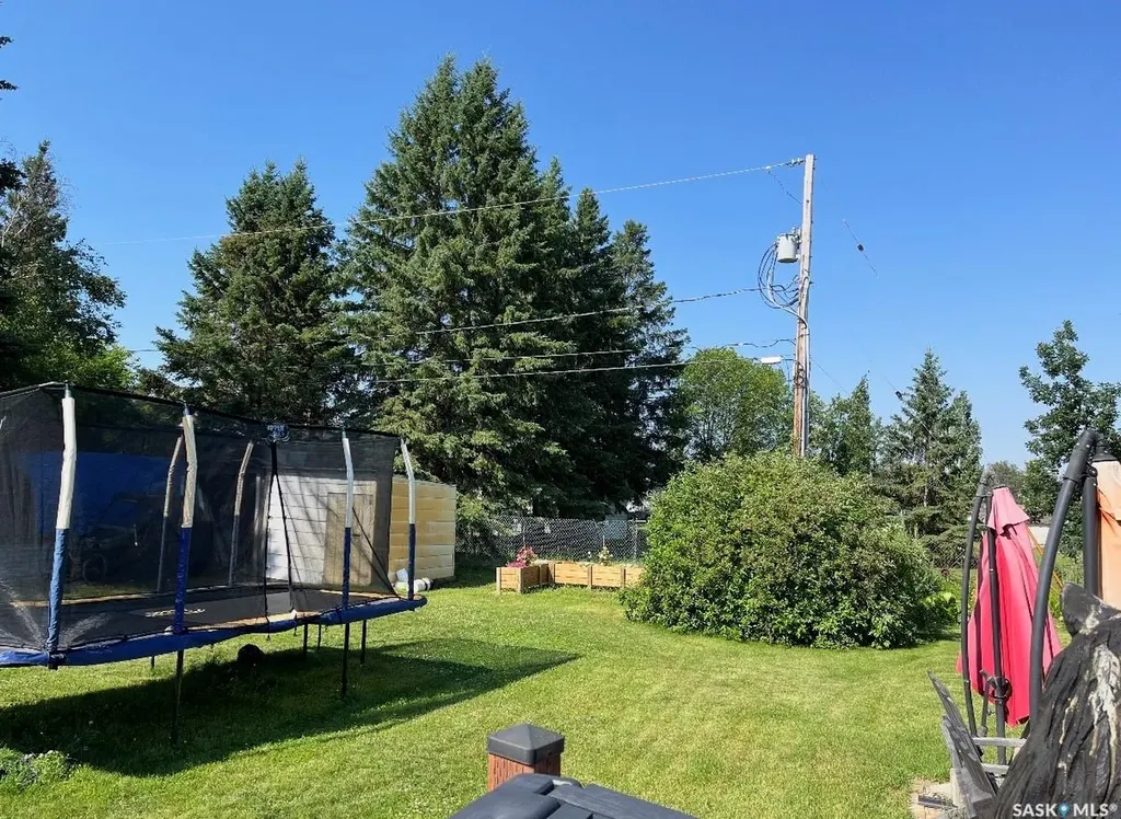 404 5th Street N Nipawin SK S0E 1E0