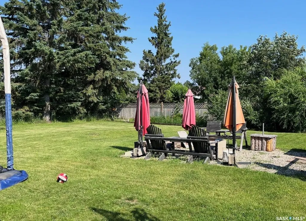 404 5th Street N Nipawin SK S0E 1E0