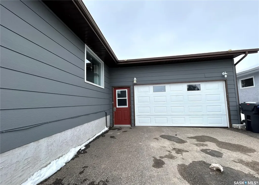 404 5th Street N Nipawin SK S0E 1E0