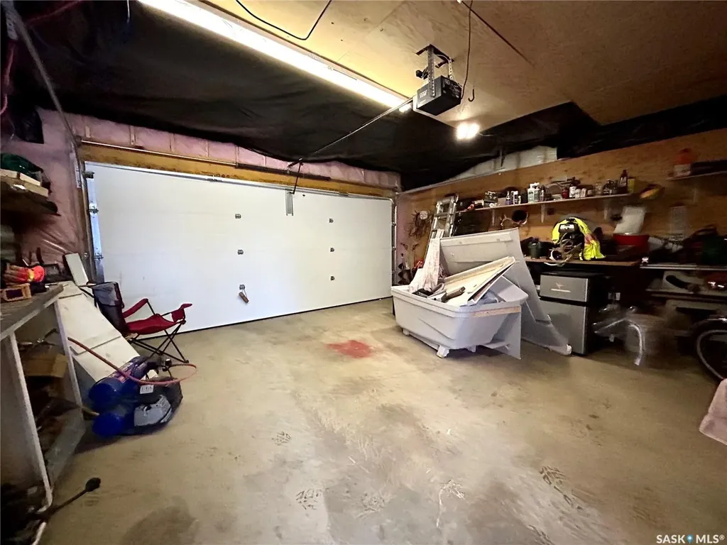 404 5th Street N Nipawin SK S0E 1E0