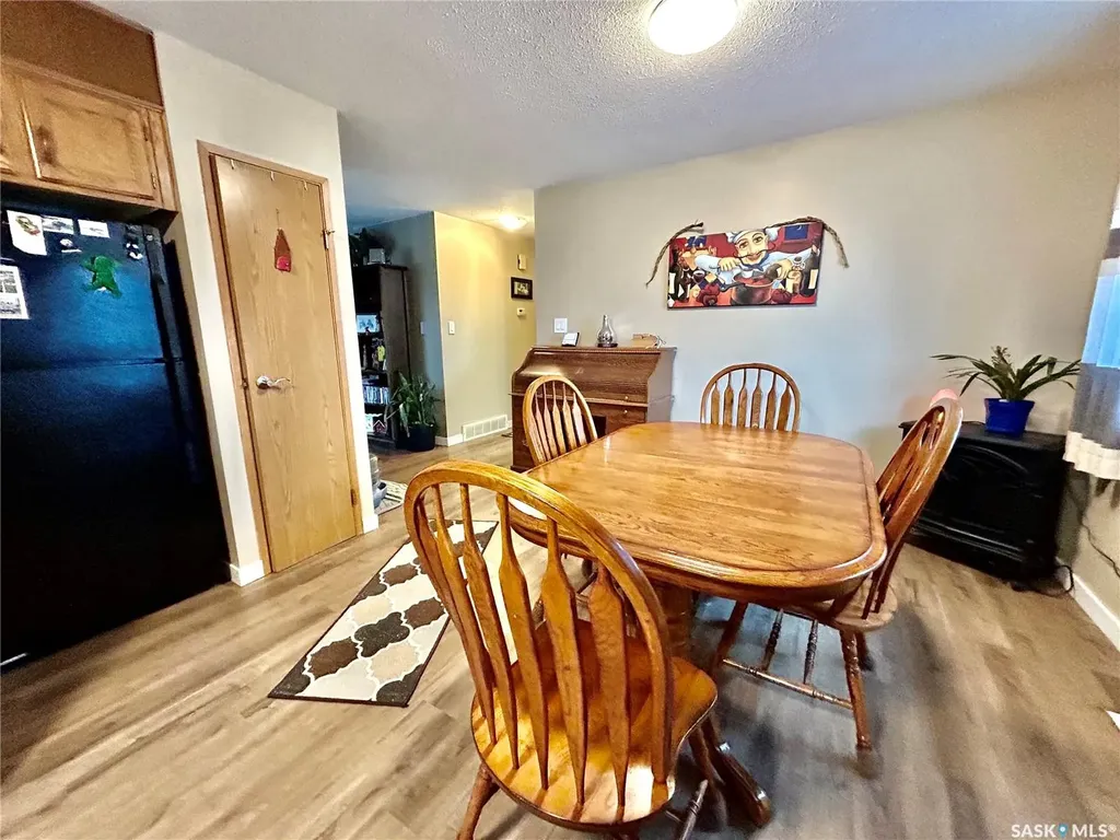 404 5th Street N Nipawin SK S0E 1E0