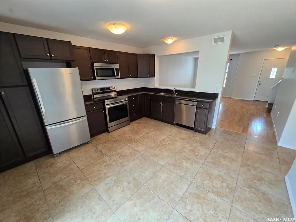 815 5th Street NE Weyburn SK S4H 2K9