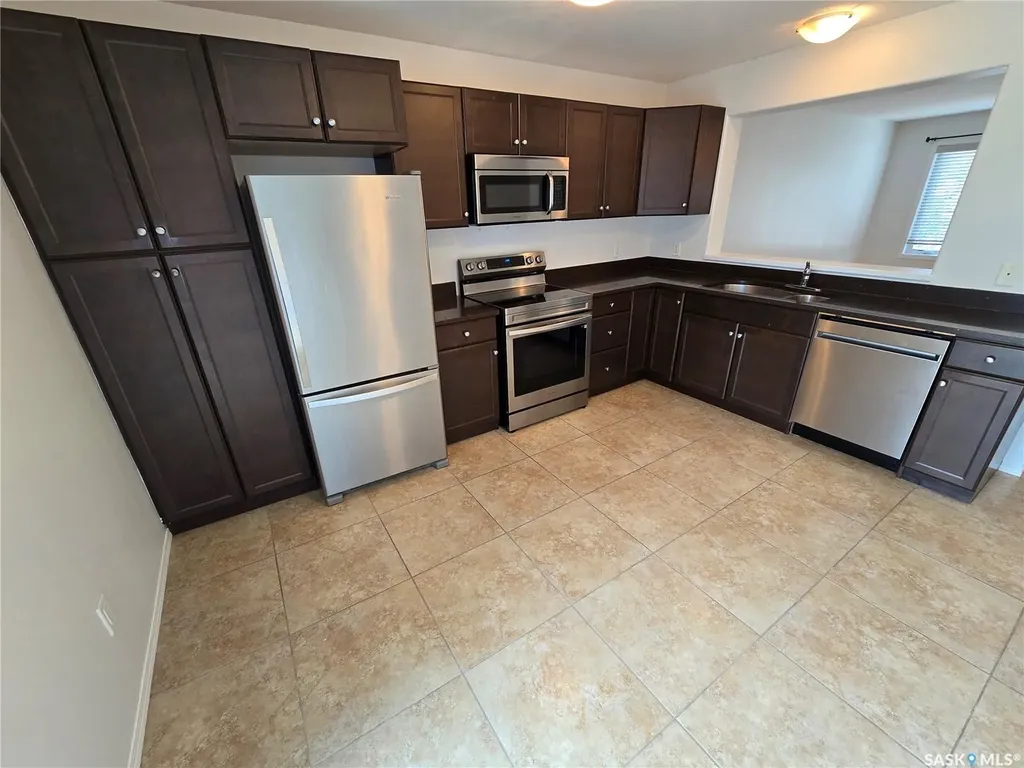 815 5th Street NE Weyburn SK S4H 2K9