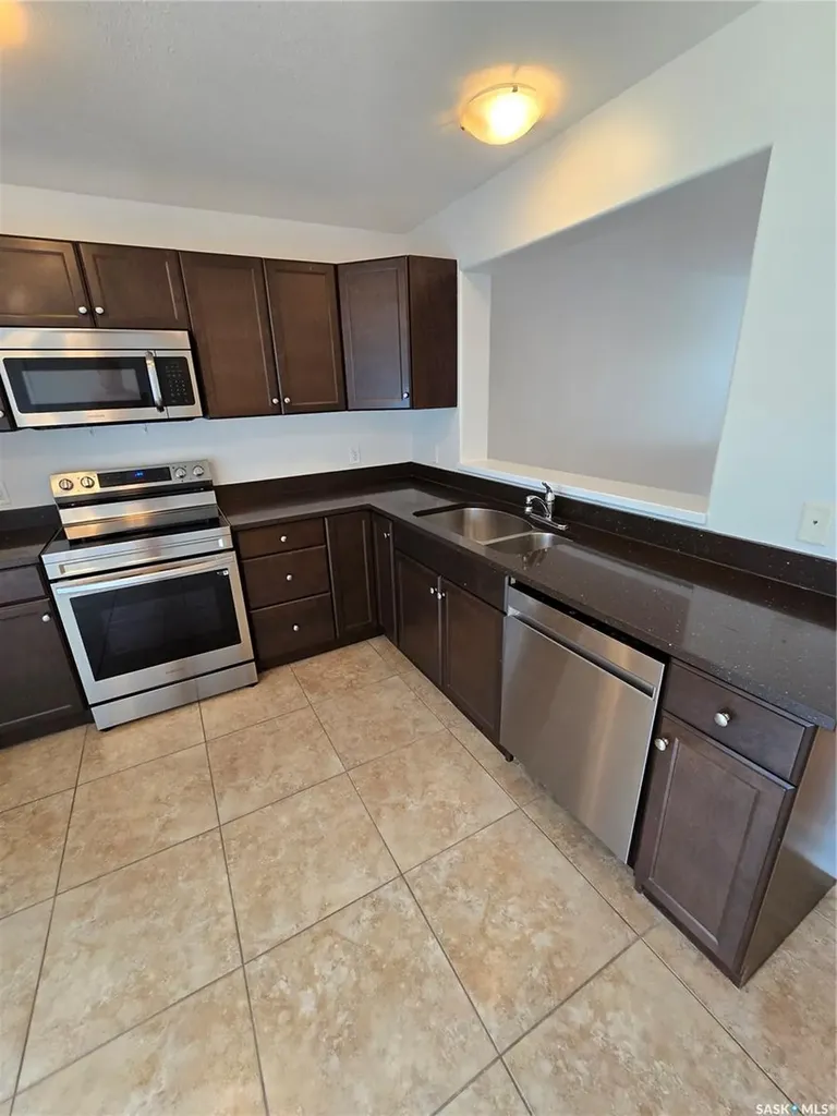 815 5th Street NE Weyburn SK S4H 2K9