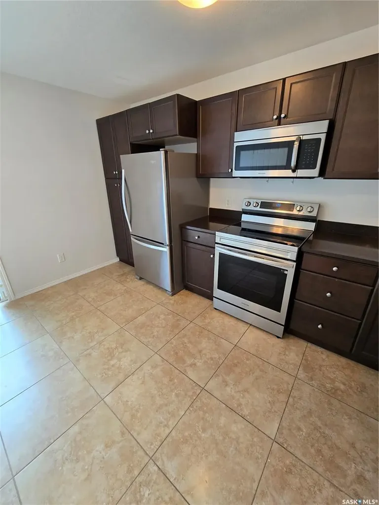 815 5th Street NE Weyburn SK S4H 2K9