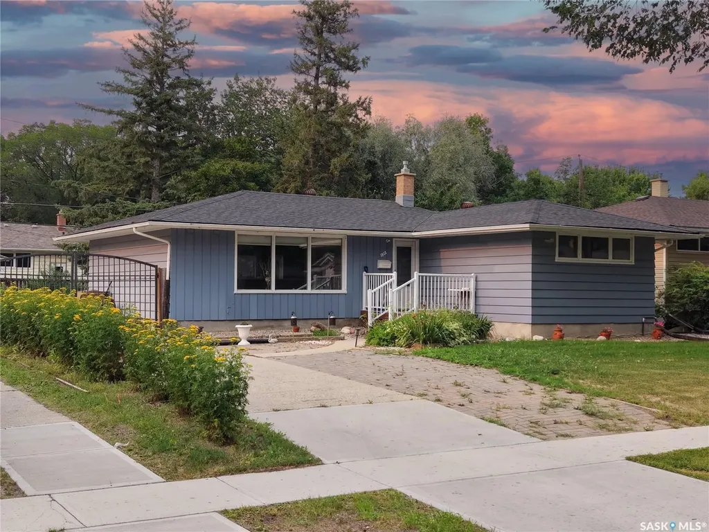 1812 Grant Drive Regina SK S4S 4V4