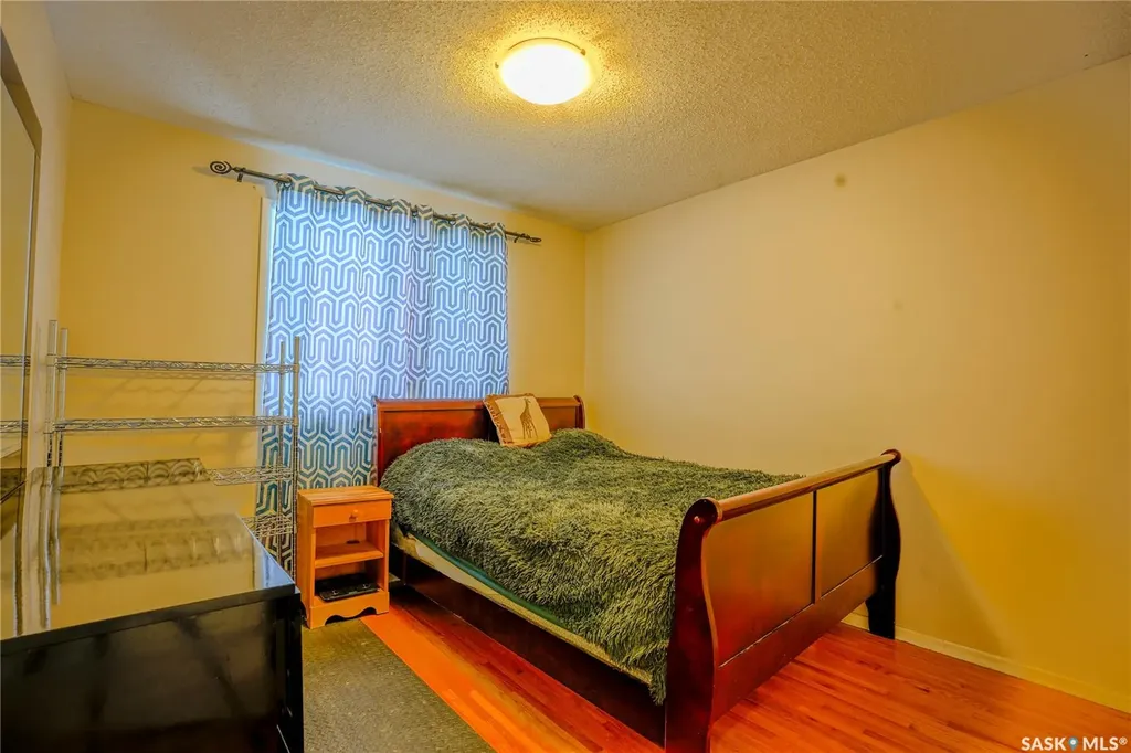 1812 Grant Drive Regina SK S4S 4V4