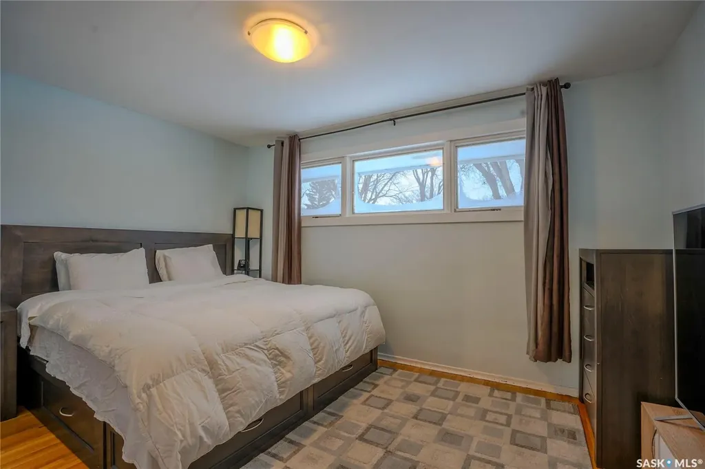 1812 Grant Drive Regina SK S4S 4V4