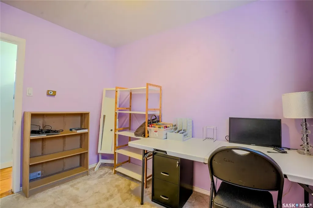 1812 Grant Drive Regina SK S4S 4V4