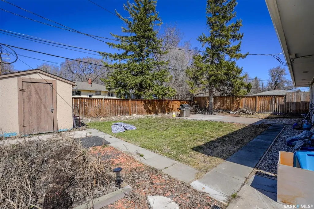 1812 Grant Drive Regina SK S4S 4V4