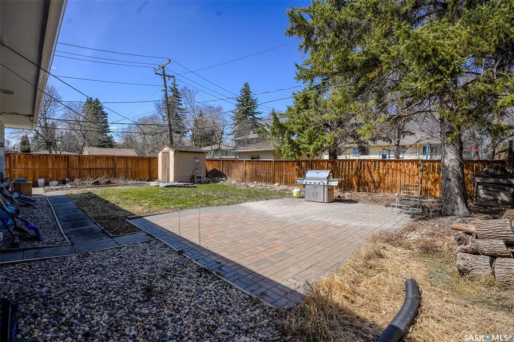 1812 Grant Drive Regina SK S4S 4V4