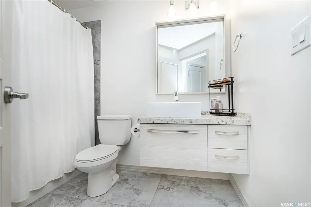 223 Evergreen Square Saskatoon SK S7W 0W2
