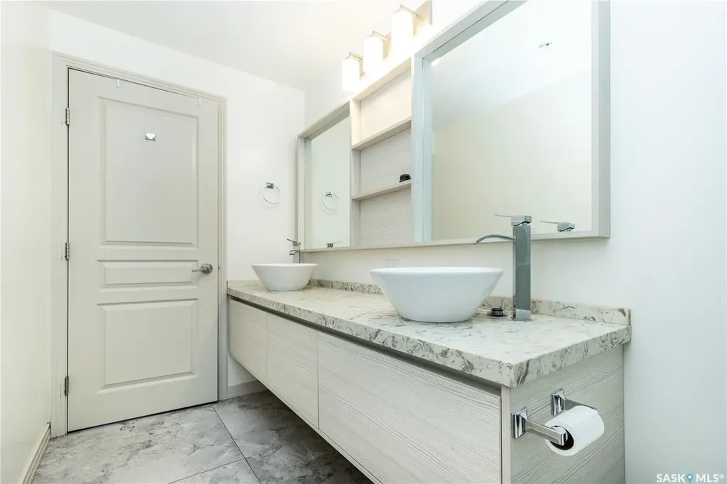 223 Evergreen Square Saskatoon SK S7W 0W2