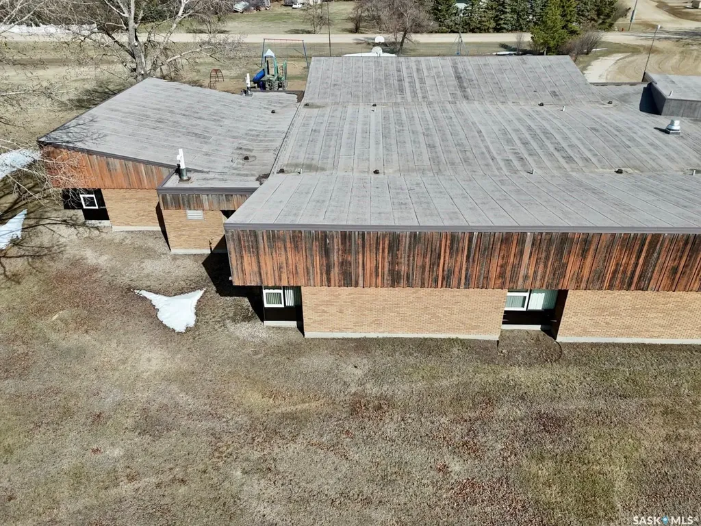 202 1st Avenue Landis SK S0K 2K0