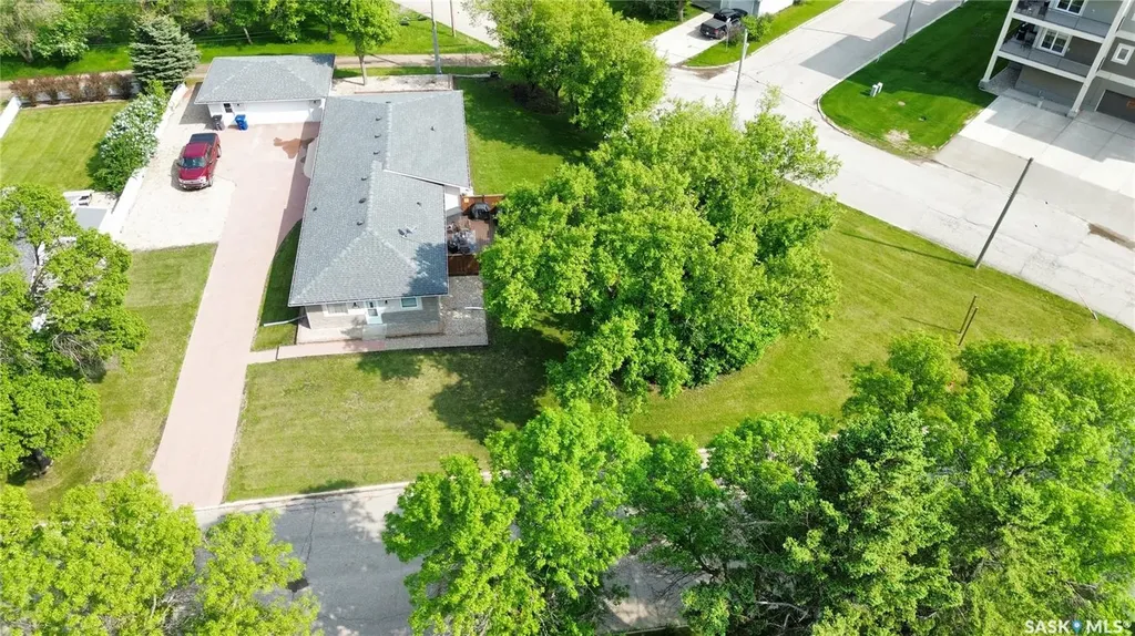1023 Mountain Street Moosomin SK S0G 3N0