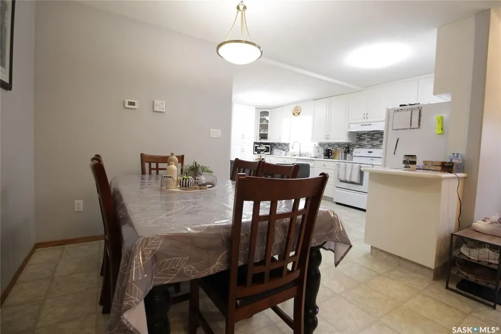 1023 Mountain Street Moosomin SK S0G 3N0