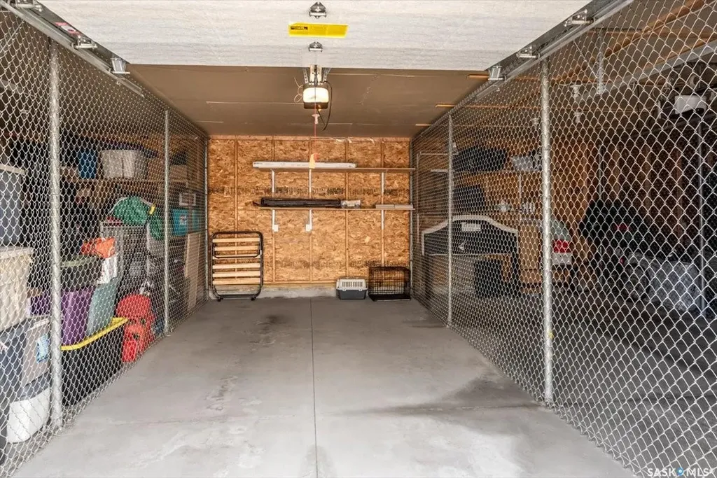 4044 Buckingham Drive E Regina SK S4V 3A9