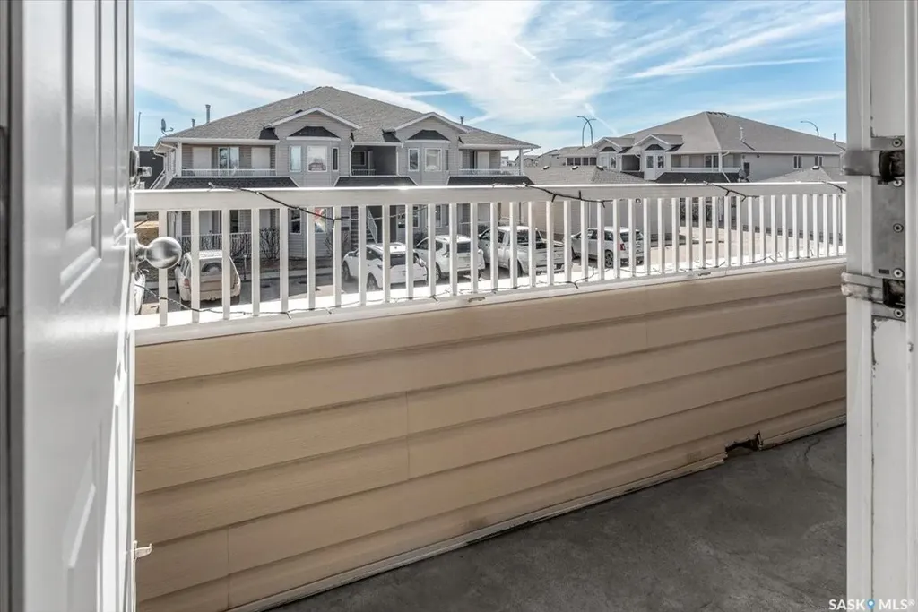 4044 Buckingham Drive E Regina SK S4V 3A9