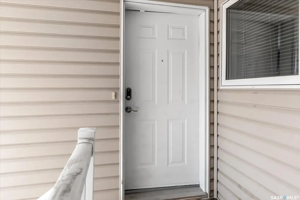4044 Buckingham Drive E Regina SK S4V 3A9