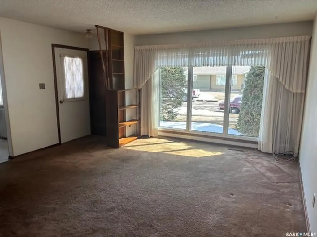 210 Alexander Avenue Canora SK S0A 0L0